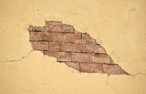 Sécheresse : comment éviter les fissures irréparables dans votre maison ?