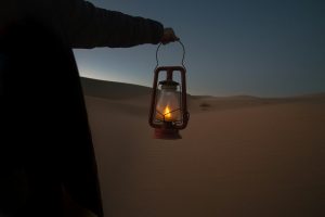 Hausse des prix du pétrole lampant : quel impact sur votre budget quotidien à Madagascar ?
